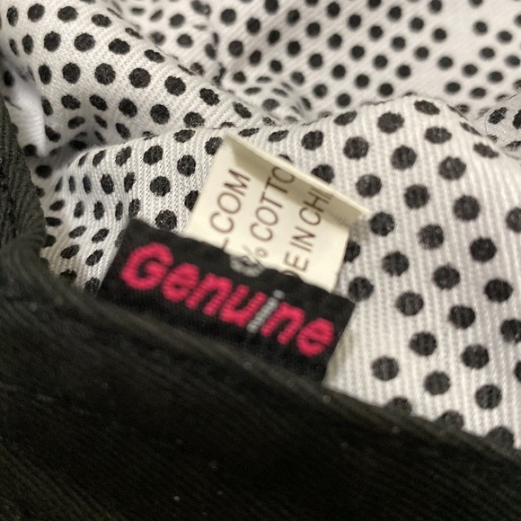Volcom black 💯% cotton cap SZ M VLC - Picture 9 of 10